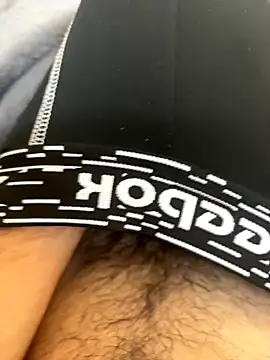 Snapshot of c2c3finm chatting on December 3, 2025, 12:04 pm c2c3finm online show from December 3, 2025, 12:04 pm