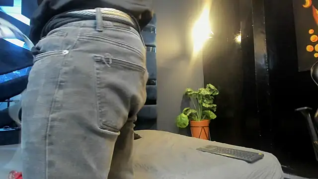 Snapshot of marco_garciia_ chatting on November 30, 2025, 3:02 pm marco garciia online show from November 30, 2025, 3:02 pm