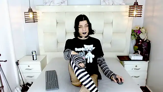 Atley Dolly online show from March 18, 2026, 11:16 pm