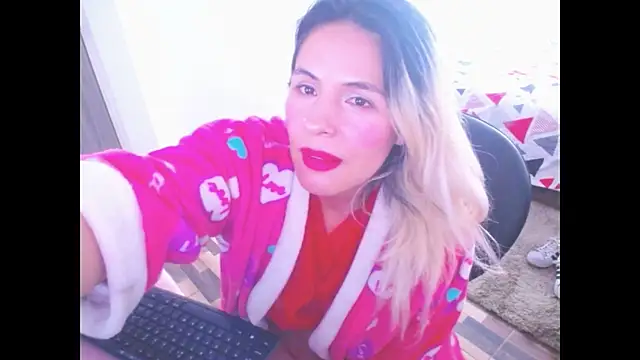 Snapshot of mystica_25 chatting on January 5, 2026, 5:27 pm mystica 25 online show from January 5, 2026, 5:27 pm