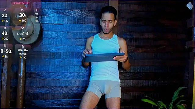 Snapshot of Alex_bigcock11_ chatting on September 10, 2025, 3:05 am Alex bigcock11 online show from September 10, 2025, 3:05 am