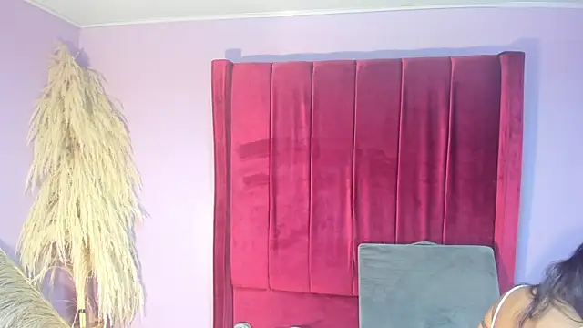 sienna glow online show from October 31, 2025, 12:46 pm