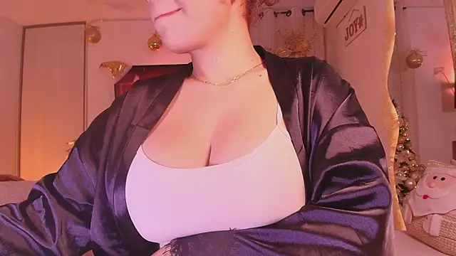 megansan  online show from November 26, 2025, 1:55 pm