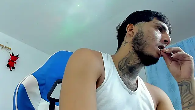 Snapshot of Lord_Luciferhot_Dirty666 chatting on October 19, 2025, 9:39 pm Lord Luciferhot Dirty666 online show from October 19, 2025, 9:39 pm