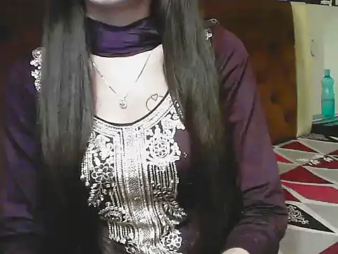 elize   online show from December 19, 2025, 3:54 am