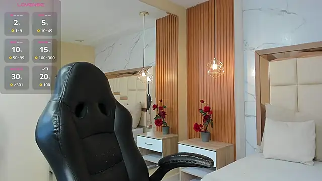 Snapshot of julieta_rosee chatting on June 2, 2026, 10:10 pm julieta rosee online show from June 2, 2026, 10:10 pm