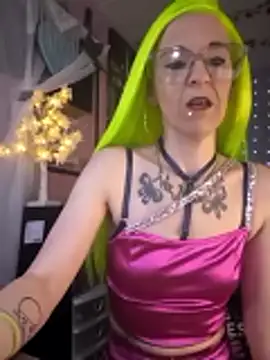 Purple2StayThnxx online show from March 14, 2026, 2:01 pm