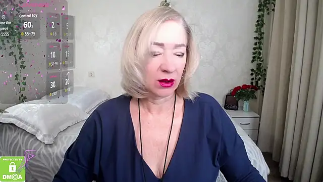 hunters woman online show from November 11, 2025, 2:12 pm