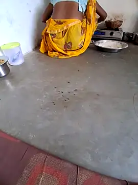 RAYI Queen 3 online show from November 7, 2025, 3:11 am