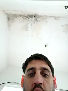 davidrojo1984 online show from February 26, 2026, 8:47 am