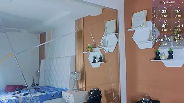 Snapshot of EimmyAdams chatting on September 17, 2025, 12:29 pm EimmyAdams online show from September 17, 2025, 12:29 pm