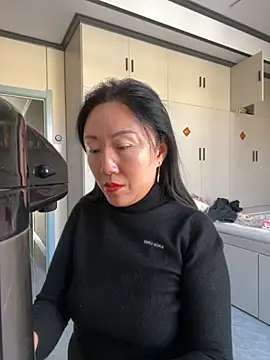 Snapshot of xiaomei-11 chatting on December 3, 2025, 2:45 am xiaomei-11 online show from December 3, 2025, 2:45 am