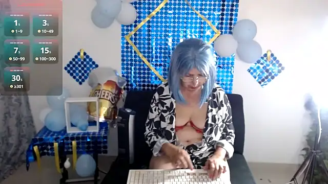 Snapshot of ruth_blue21 chatting on September 24, 2025, 12:51 am ruth blue21 online show from September 24, 2025, 12:51 am