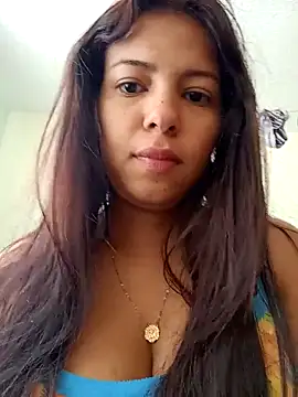 Snapshot of IsabellaLuxe chatting on October 19, 2025, 12:41 pm IsabellaLuxe online show from October 19, 2025, 12:41 pm