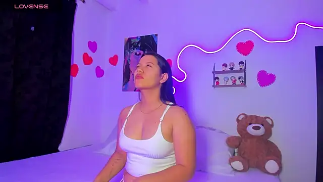 Dilan and Mia online show from April 18, 2026, 3:03 pm