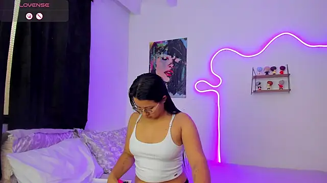 Snapshot of Dilan_and_Mia chatting on December 18, 2025, 5:17 pm Dilan and Mia online show from December 18, 2025, 5:17 pm