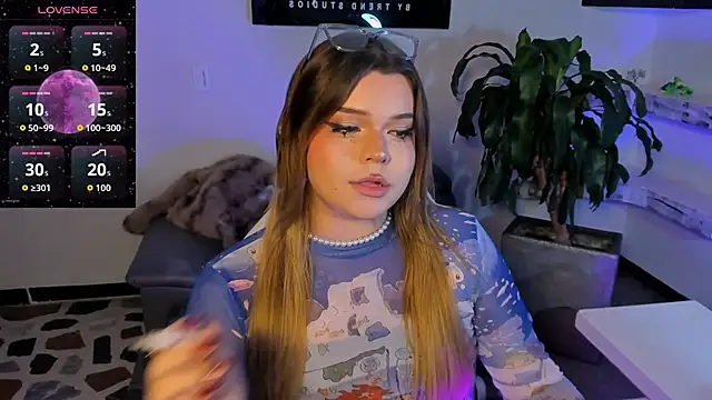 Maxxxine1 online show from November 15, 2025, 11:20 pm