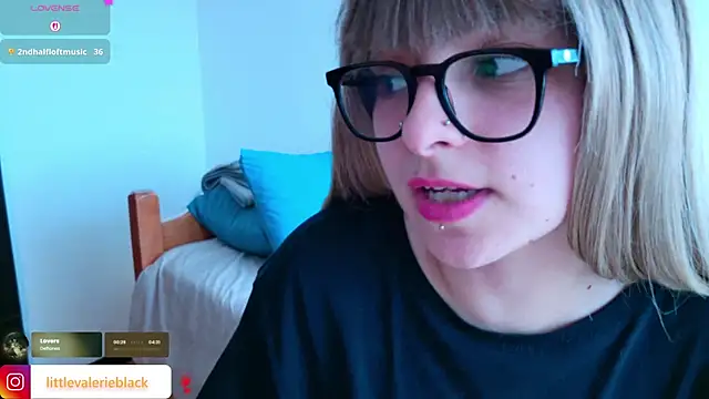 Snapshot of Aurora_blaack chatting on May 31, 2026, 10:32 pm Aurora blaack online show from May 31, 2026, 10:32 pm