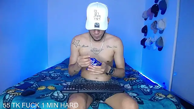 Couple-Wild-Hard online show from September 24, 2025, 2:29 am