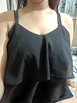 loving candy online show from November 1, 2025, 6:46 pm