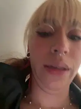 Snapshot of Sallem_Pink chatting on October 31, 2025, 1:08 pm Sallem Pink online show from October 31, 2025, 1:08 pm