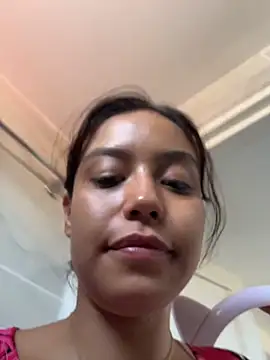 Snapshot of TamaraMera chatting on July 2, 2026, 6:47 pm TamaraMera online show from July 2, 2026, 6:47 pm