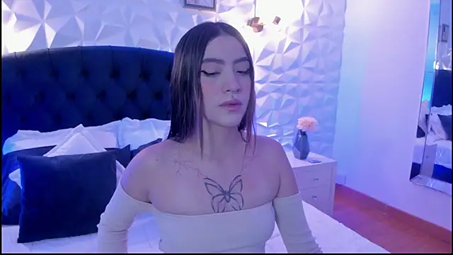 Snapshot of Nairea_Beaumont chatting on October 11, 2025, 3:40 am Nairea Beaumont online show from October 11, 2025, 3:40 am
