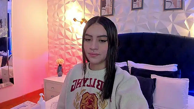 Snapshot of Nairea_Beaumont chatting on October 9, 2025, 3:40 am Nairea Beaumont online show from October 9, 2025, 3:40 am