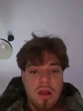 BWC00722 online show from November 25, 2025, 11:43 am