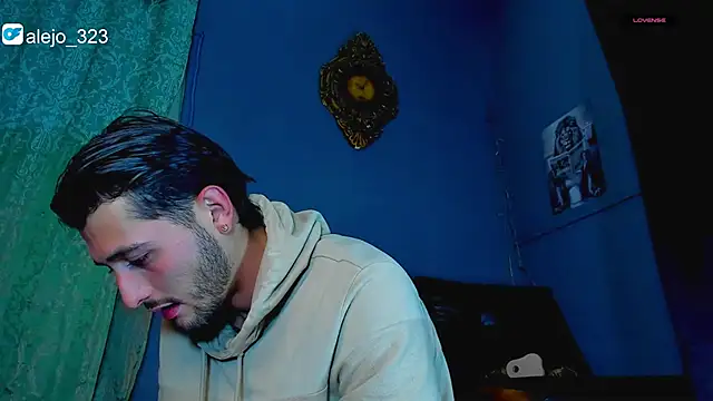 Snapshot of alejo__323__ chatting on February 24, 2026, 2:34 am alejo 323 online show from February 24, 2026, 2:34 am