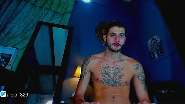 Snapshot of alejo__323__ chatting on February 6, 2026, 3:24 am alejo 323 online show from February 6, 2026, 3:24 am