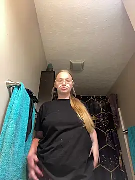 hannahtopretty online show from September 20, 2025, 11:43 pm