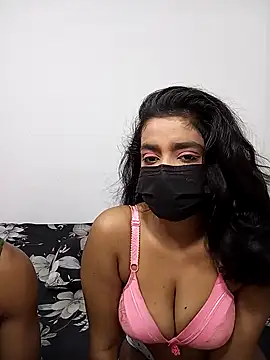 Snapshot of Darkchocosl8 chatting on January 7, 2026, 10:26 pm Darkchocosl8 online show from January 7, 2026, 10:26 pm