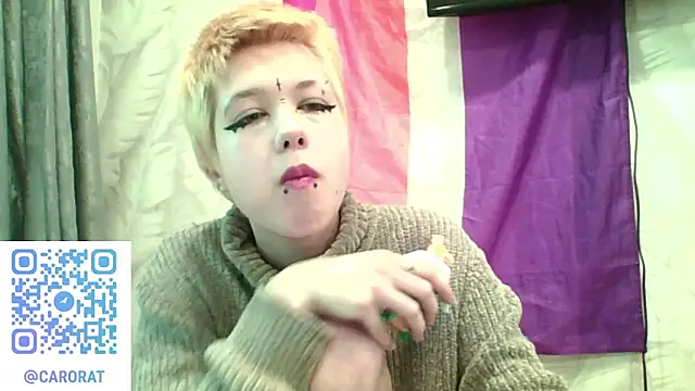 CarolineRichter online show from October 4, 2025, 2:46 am