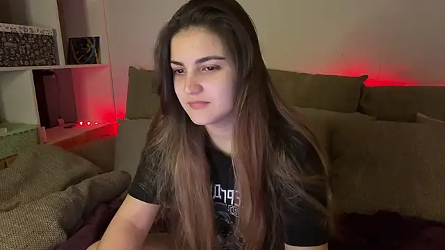 Snapshot of Vivalenti_Kiss chatting on November 28, 2025, 1:44 pm Vivalenti Kiss online show from November 28, 2025, 1:44 pm