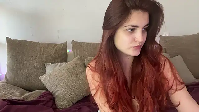 Snapshot of Vivalenti_Kiss chatting on December 15, 2025, 11:16 am Vivalenti Kiss online show from December 15, 2025, 11:16 am