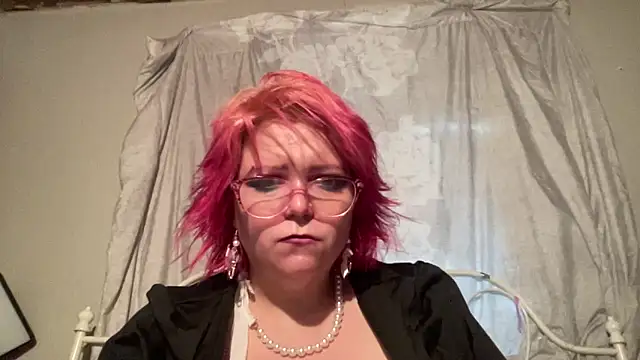 Snapshot of g0lden_are0las89 chatting on May 12, 2026, 11:22 pm g0lden are0las89 online show from May 12, 2026, 11:22 pm