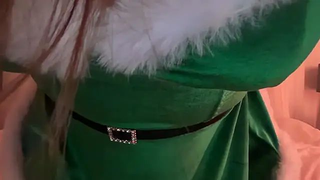 Snapshot of xbluex19x chatting on December 19, 2025, 1:31 am xbluex19x online show from December 19, 2025, 1:31 am