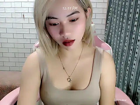 Snapshot of Rainea149 chatting on November 26, 2025, 4:12 am Rainea149 online show from November 26, 2025, 4:12 am