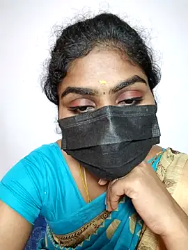 Snapshot of Tamil_Princess12 chatting on October 11, 2025, 5:03 pm Tamil Princess12 online show from October 11, 2025, 5:03 pm