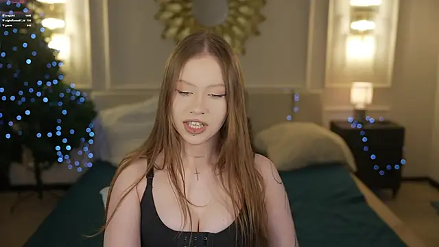 Esmie Smile online show from January 17, 2026, 12:37 am