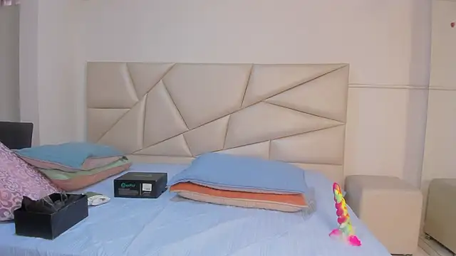 lulukawai16 online show from March 16, 2026, 10:34 pm