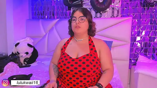 lulukawai16 online show from May 14, 2026, 7:11 pm