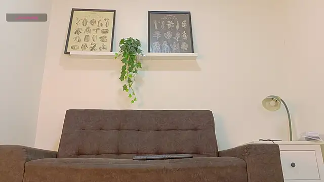 RiriiBrunette   online show from March 25, 2026, 7:35 pm