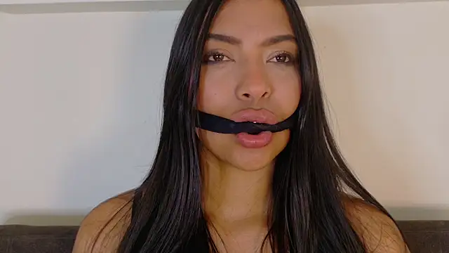 Snapshot of RiriiBrunette__ chatting on April 30, 2026, 8:57 pm RiriiBrunette online show from April 30, 2026, 8:57 pm