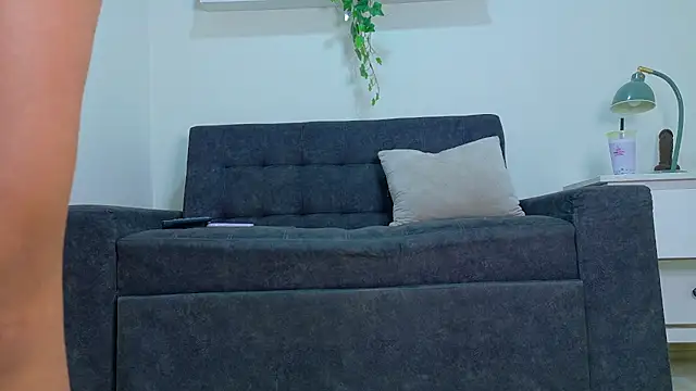 RiriiBrunette   online show from July 10, 2026, 7:36 pm