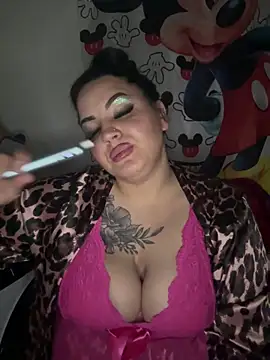 sexybunny18255 online show from April 12, 2026, 6:33 pm