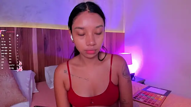 MissPocahontass online show from November 25, 2025, 11:54 am