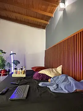 MarilynSmith01 online show from April 12, 2026, 8:34 pm