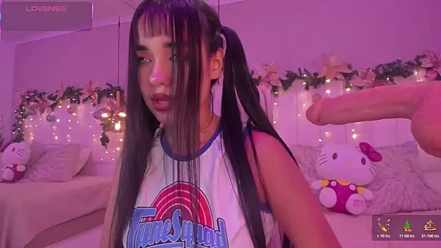 Rachell Ross  online show from December 15, 2025, 8:14 pm